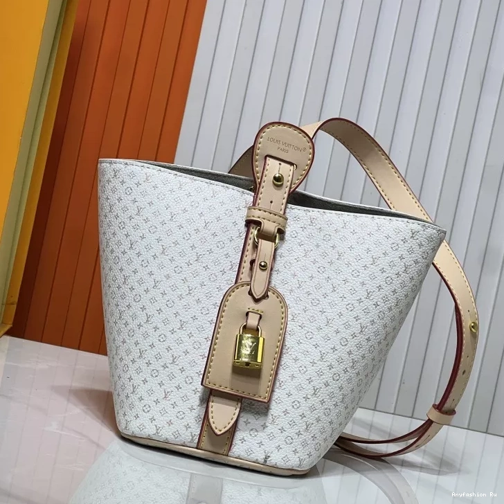 Women Bags 279 Messenger Vuitton For Sophisticated Louis 1218
